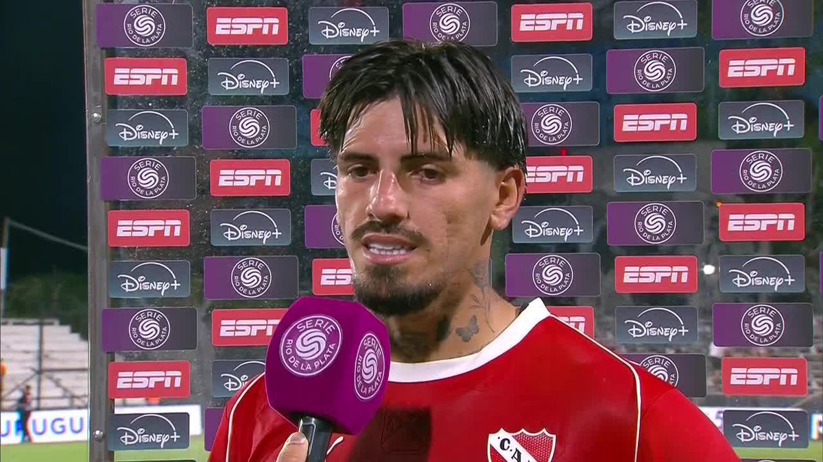 "SI NO HAY UNA OFERTA QUE ME CONVENZA Y QUE TAMBIÉN LE CONVENGA AL CLUB YO VOY A SEGUIR ACÁ" Kevin Lomónaco sobre su futuro... 🏆 #Serie2026 📺 ESPN Premium | Suscribite al Pack Fútbol en 📺 #DisneyPlus Plan Premium