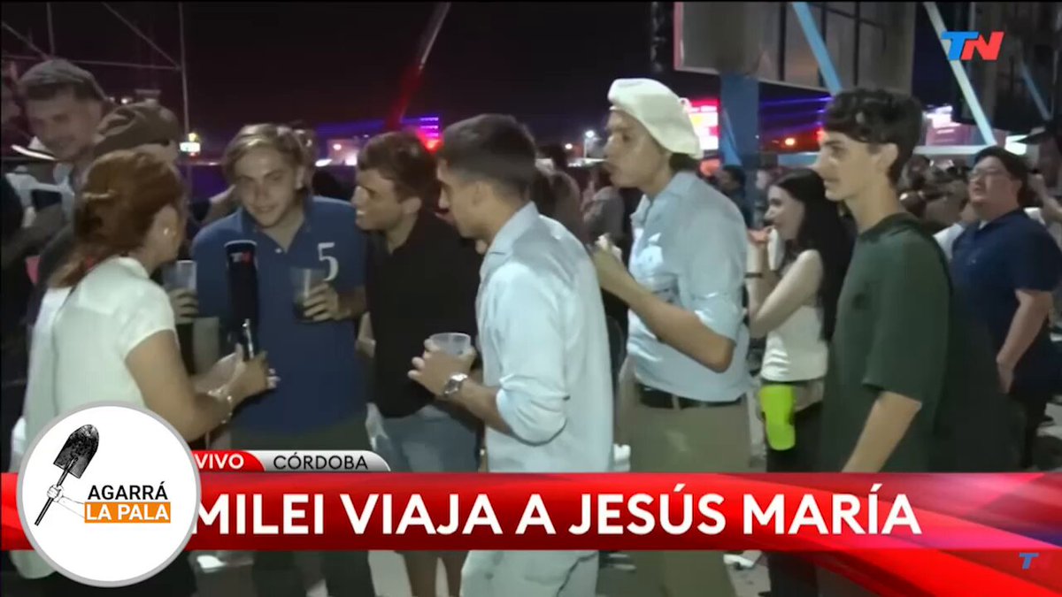 🦁 “VINIMOS A VER AL PRESIDENTE, LO QUEREMOS MUCHO A JAVIER MILEI!!” ASÍ RECIBEN AL PRESIDENTE MILEI EN EL FESTIVAL DE JESÚS MARIA ¡AMAN AL JAVO! Javier Milei