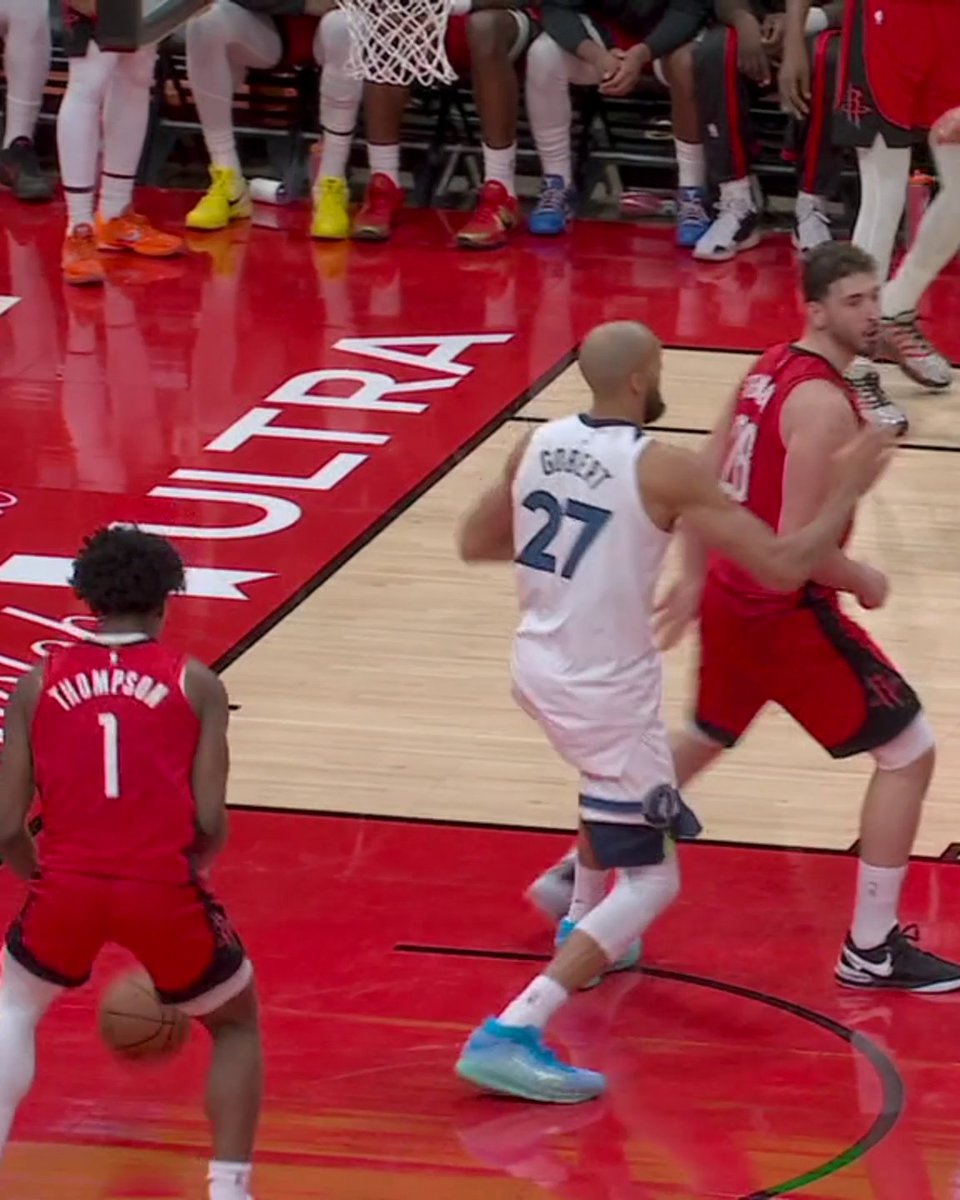 SENGUN MADE RUDY LOOK TWICE 🔥 Watch the finish of Timberwolves-Rockets on ESPN and the ESPN App 🍿