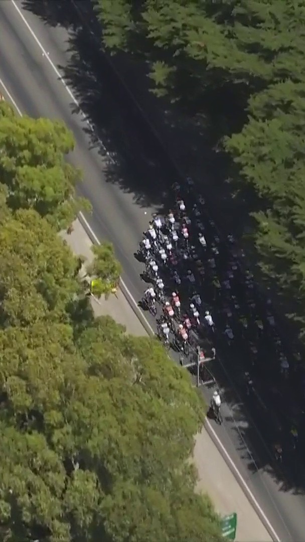 Ally Wollaston (FDJ-Suez United) écrase la concurrence pour remporter au sprint la 1re étape du #TourDownUnder ! La Néo-Zélandaise (25 ans) devance Josie Nelson (Picnic PostNL) et Femke Gerritse (SD Worx-Protime).