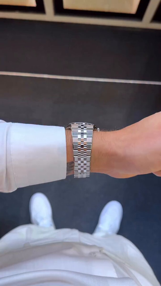 Steel or Rosegold Land-dweller ? 👇🏼