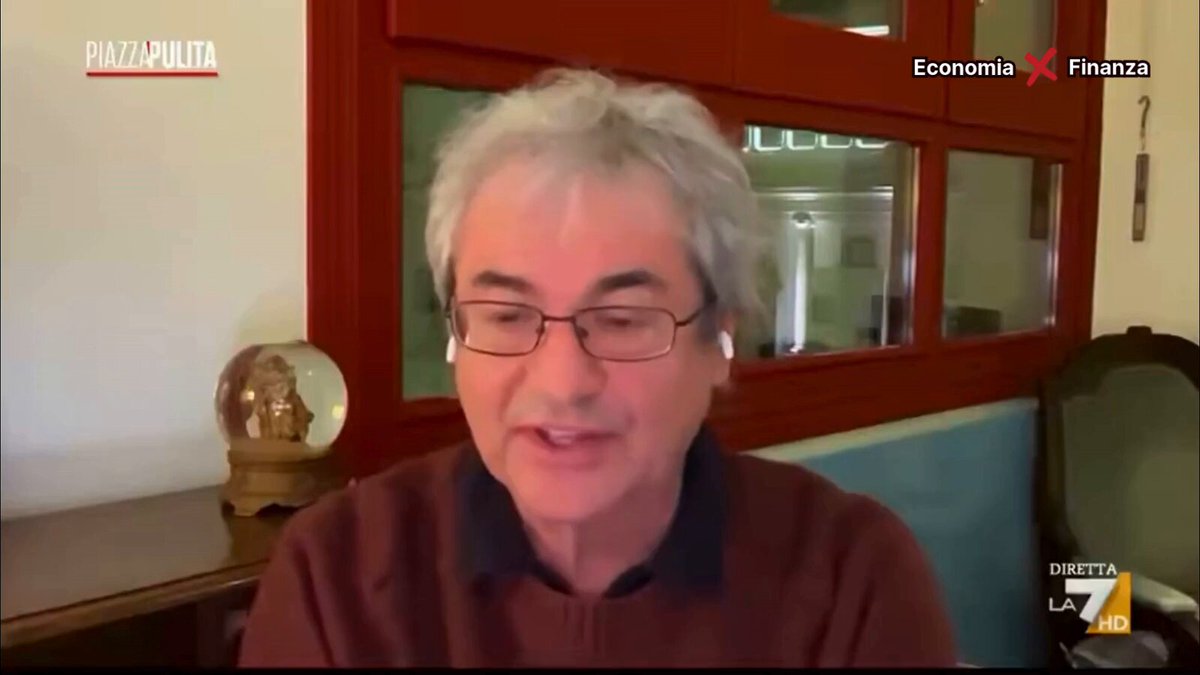 Carlo Rovelli: "Se l’Ucraina perde la guerra, allora che c’è di male" Che pochezza intellettuale che ha quest'uomo.