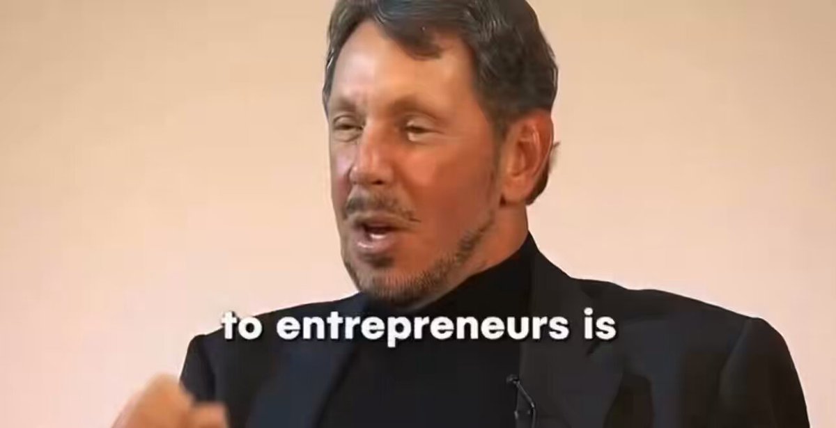 对企业家来说，只有疯子和天才，而且他们只有一线之隔，那条线叫“成功”。甲骨文创始人埃里森，81岁，净资产2450亿美元，娶了年轻47岁的中国老婆朱可人，身价一度超过贝索斯和马斯克，登顶全球首富。埃里森说：“最好的商业理念，听起来应该很疯狂”。作为一家小公司，如果你做着和别人一样的事情，你不可能成功。如果你是一个创业者，必须找出传统智慧中的错误。必须找到这样一个地方，当告诉别人你的想法时，大多数人会说你疯了。有两种可能性：一你是天才；另一种，你是真的疯了。