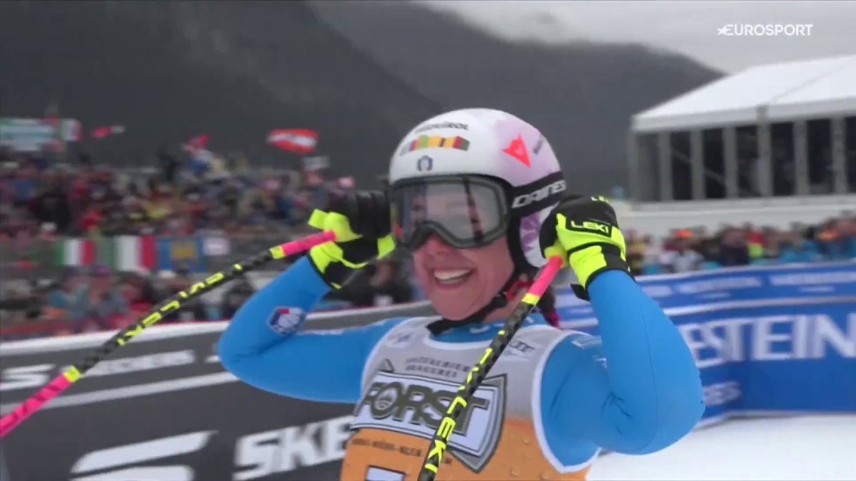 LA PRIMA GIOIA DI NICOL 🥹💙 Nicol Delago, dopo aver brillato in prova, si conferma in gara e conquista la discesa sulla "Di Prampero" con una prova da sballo ⛷️🏆🇮🇹 #EurosportSCI