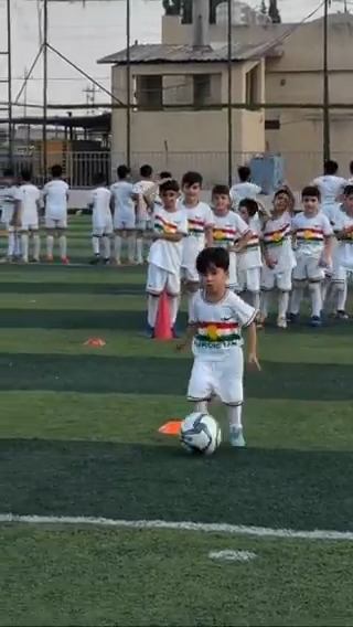 Duhok'un Semel kasabasındaki Kürdistan Futbol Akademisi'nde geleceğin sporcuları yetiştiriliyor