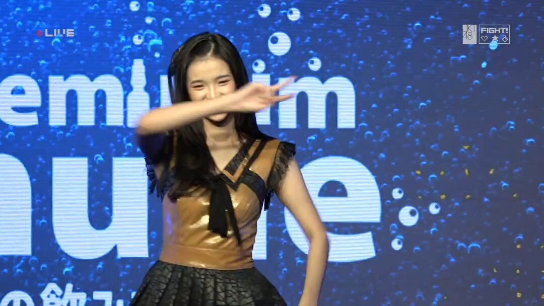 • Erine • ✨ #CaraMeminumRamuneJKT48 *performs this setlist for the first time #PercayaPadaPertandaItu #PertandaErine