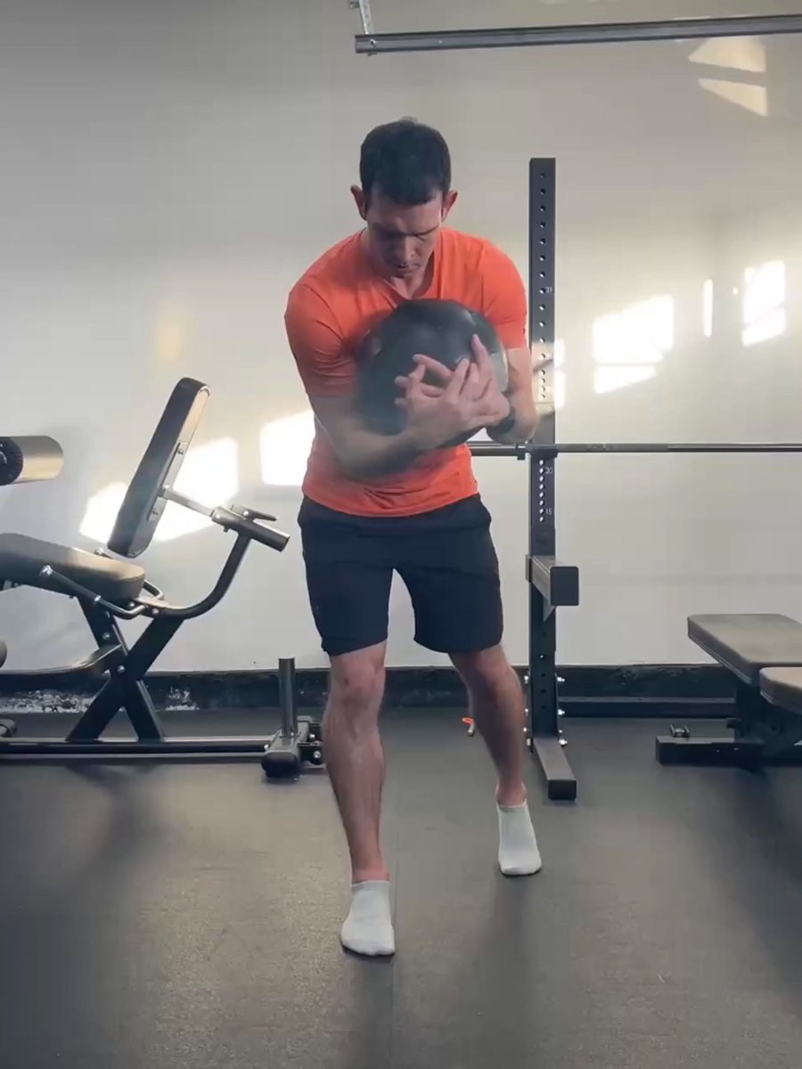 I have a secret for you, don’t tell anybody 😉 You can cover a lot of the mobility demands in the golf swing with just this exercise. Internal hip rotation &amp; thoracic spine rotation. Golf is easier when you have both. 15 reps, switch legs &amp; rotation direction. Repeat daily.