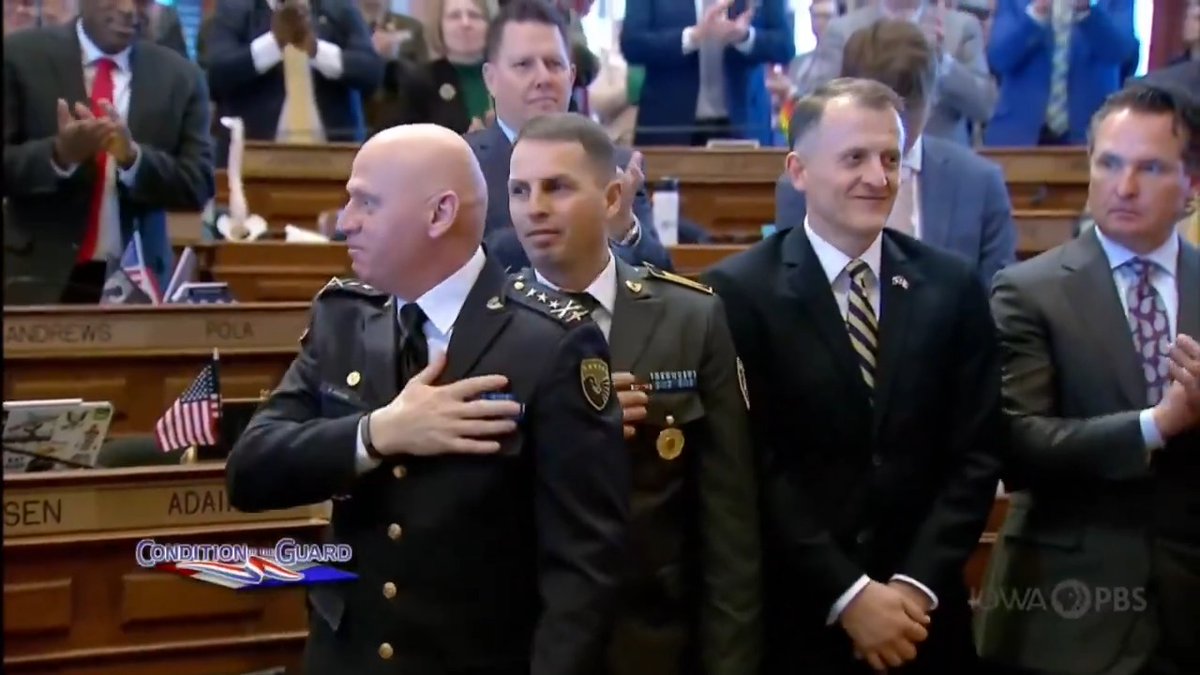 The Iowa Legislature welcomes the Commander of the Kosovo Army Lt. Gen. Bashkim Jashari with special honors and a standing ovation. 🇽🇰🇺🇸