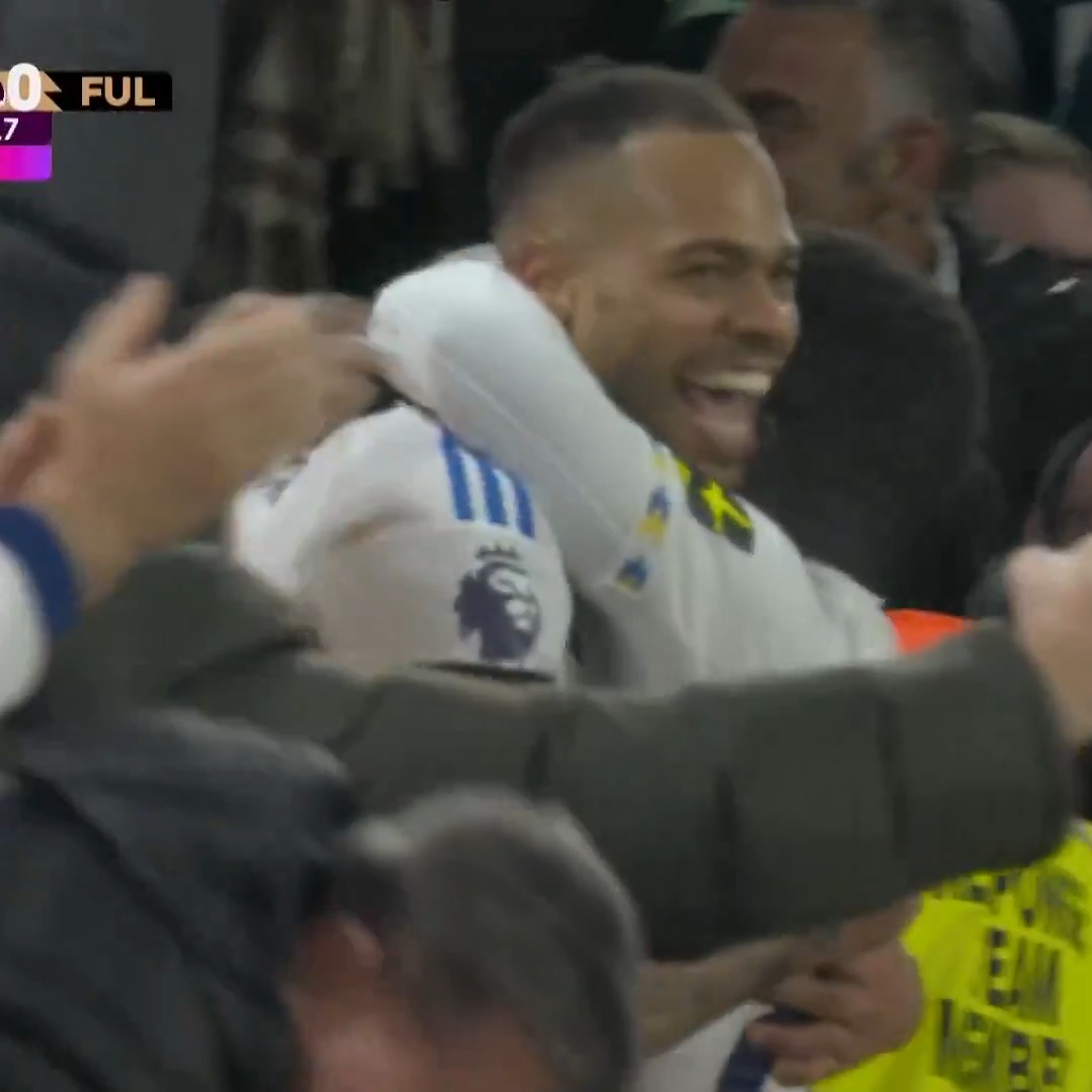 Lukas Nmecha with the 91st minute strike to pull Leeds away from the relegation zone! 🤯