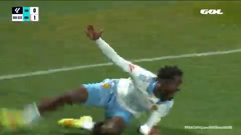 🦁 AkouOkou Paul Edgar salvó de la derrota al Real Zaragoza en el 88' 🤩 #LALIGAHYPERMOTION gratis y en directo en GOL a través de GolStadium y principales operadores #GolesDePlata