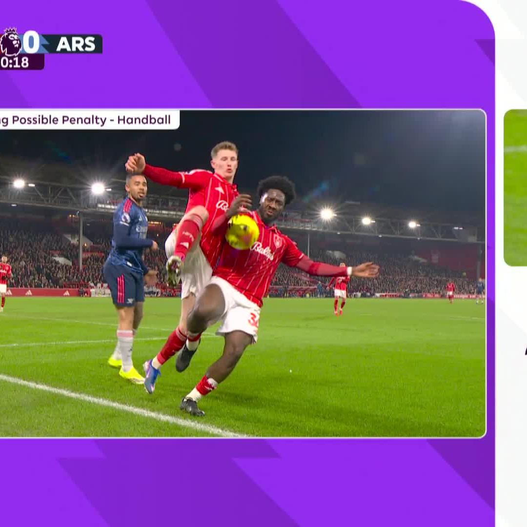 Co tato situace? Měl podle vás Arsenal zahrávat penaltu? 🧐 #NFOARS - 0:0