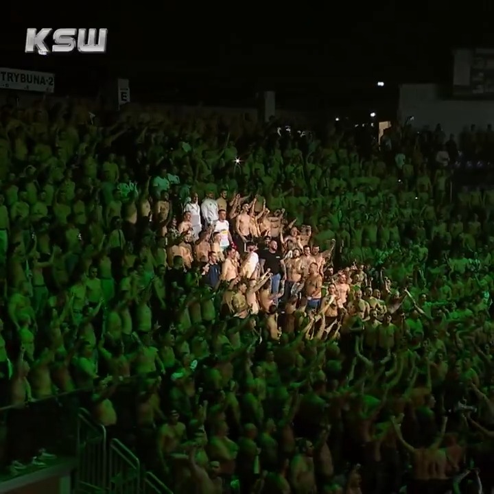 Arek Wrzosek is in the house! A legendary entrace in Radom 🔥 XTB #KSW114 | 🇵🇱 CANAL+ SPORT | 🌍 KSWTV