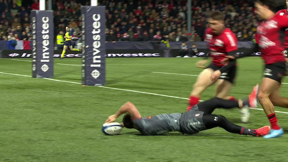 Determination from Tomos Williams 💪 The Gloucester Rugby 🍒 captain is rewarded with five points for his effort 🍒 #InvestecChampionsCup