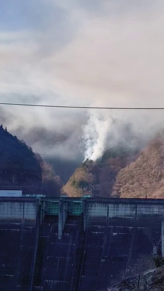 【山火事】埼玉県秩父市大滝 三峯神社・秩父湖付近で山林火災発生 山火事現場の状況と場所（1月18日） #秩父市 #山火事 #NHK
