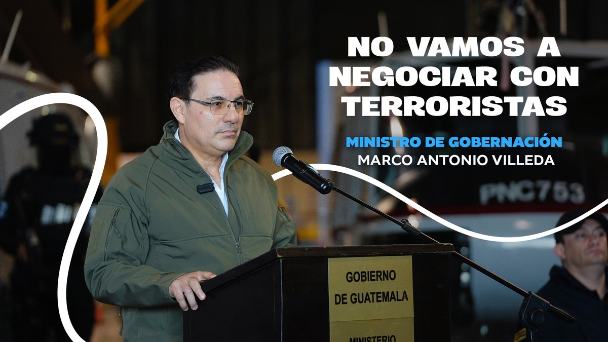 El ministro de Gobernación, Marco Antonio Villeda, no negociará con terroristas. Toda la fuerza del Estado está en disposición para la recuperación de centros carcelarios. 🫡🇬🇹 #SeguridadConTransparencia