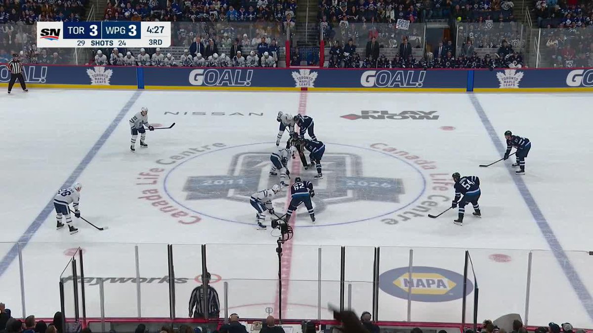 LEAFS TIE IT UP LATE IN THE GAME 🚨