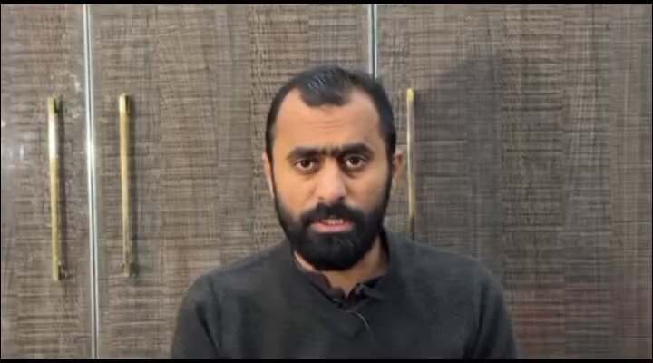 صدیق جان کا بڑا انکشاف 🚨 میری اطلاع کیمطابق ایک طاقت وزیر اس کی تحریک انصاف کی ایک اہم شخصیت کیساتھ خفیہ ملاقات ہوئی ہے یہ ملاقات اس وزیر کی خواہش پر ہوئی ہے،وہ وزیر شہبازشریف سے بھی زیادہ طاقتور ہے یہ وزیر کون ہوسکتا ہے ؟؟