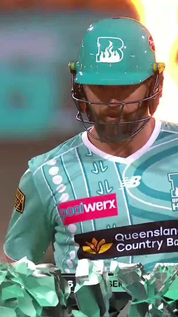 🚨FIRST TIME IN MITCHELL STARC T20I CARRIER. 🚨 - Jack Edwards smashing 4 4 4 6 4 6 in Mitchel Strac over.🥶 - First time Starc conced 28 runs in single over. 🤯