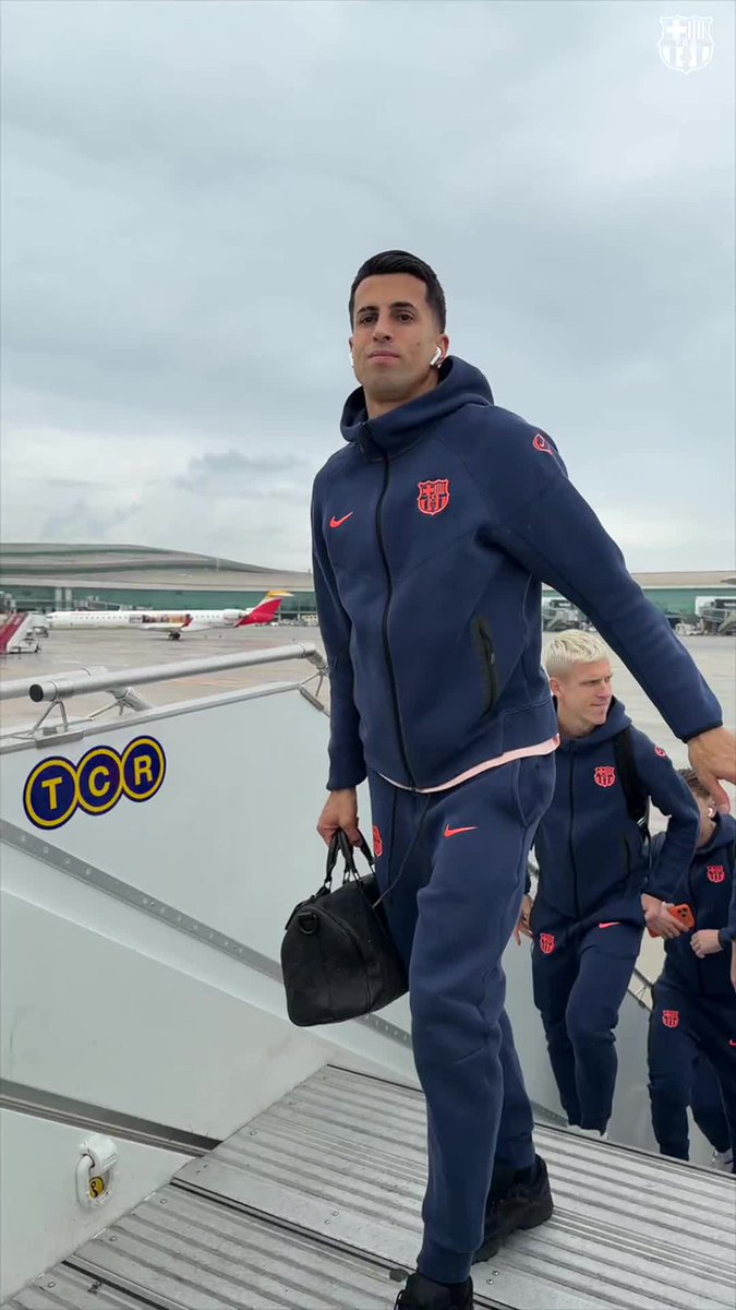 Flight to Donostia about to take off 🛫
