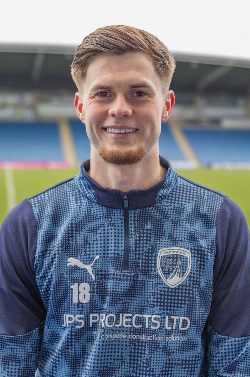 Tom Pearce makes his Chesterfield debut 💙👋 #Spireites