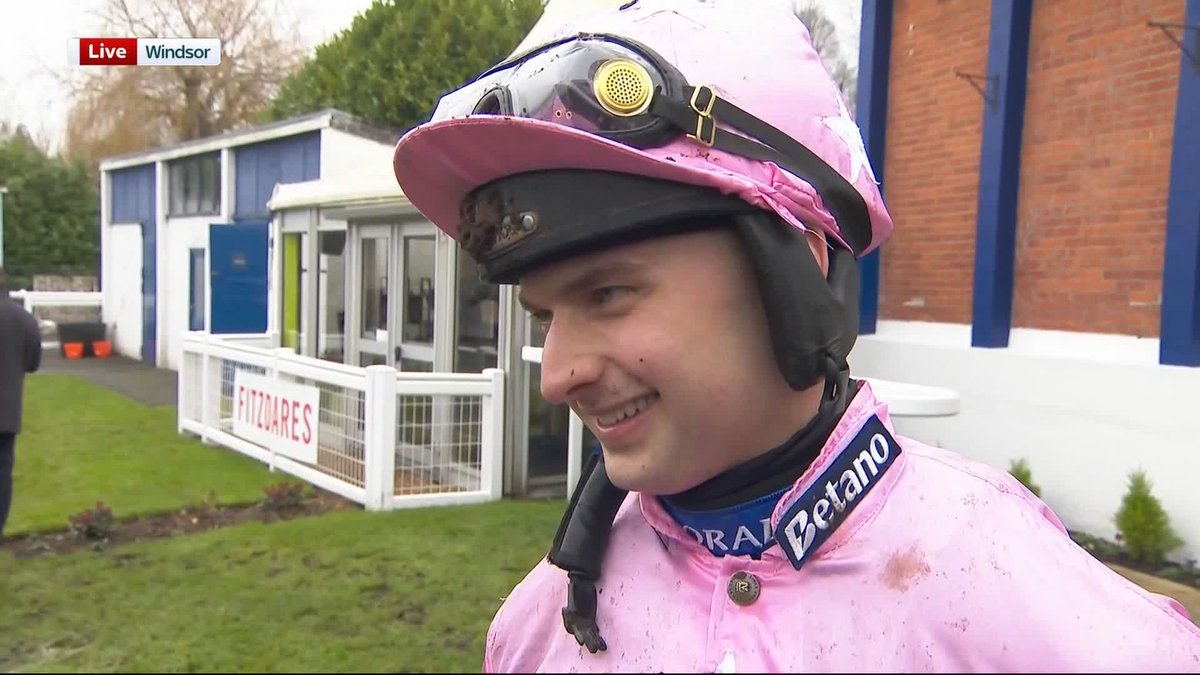 "It was legal - of course it was!" Matt Chapman speaks to Sean Bowen after his success aboard Scorpio Rising at Windsor Racecourse...
