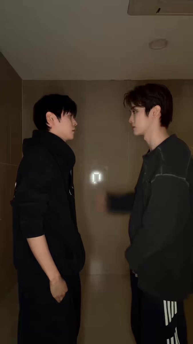 หล่อมาก ไม่เล่น