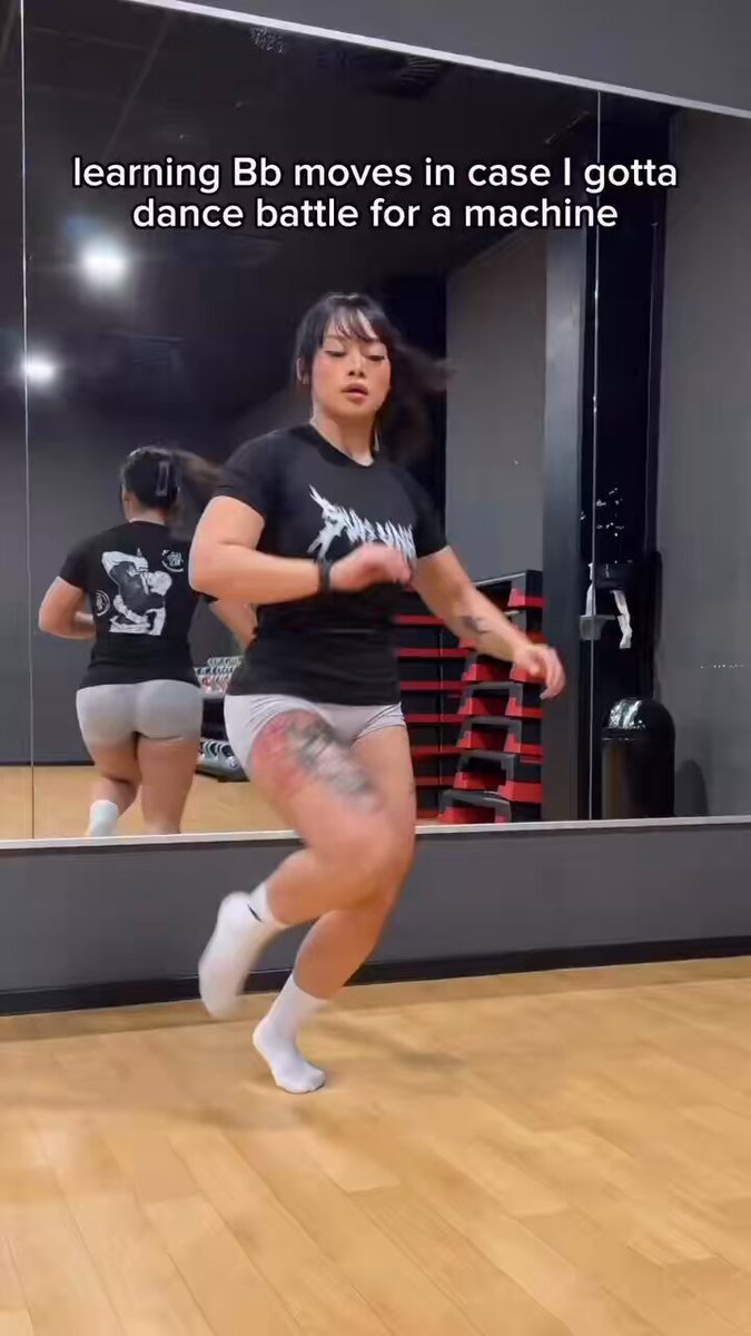 I believe the 2000s dance battles are real #gymgirls