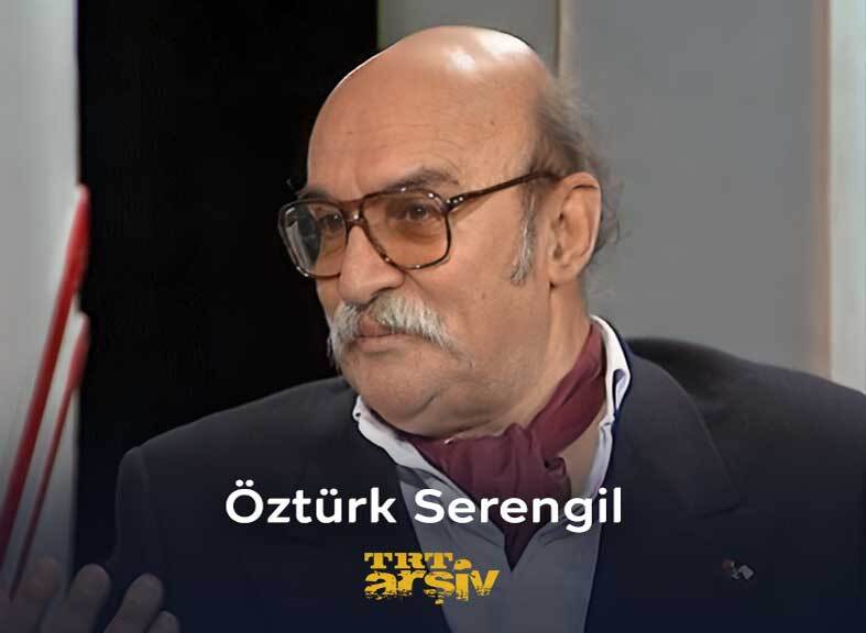 Her repliği slogan olan, Yeşilçam’ın unutulmaz siması Öztürk Serengil ile 1994 yılında keyifli bir söyleşideyiz. Usta oyuncu, o dönem karşılaştığı şöhreti ve beraberinde aldığı eleştirileri anlatıyor.