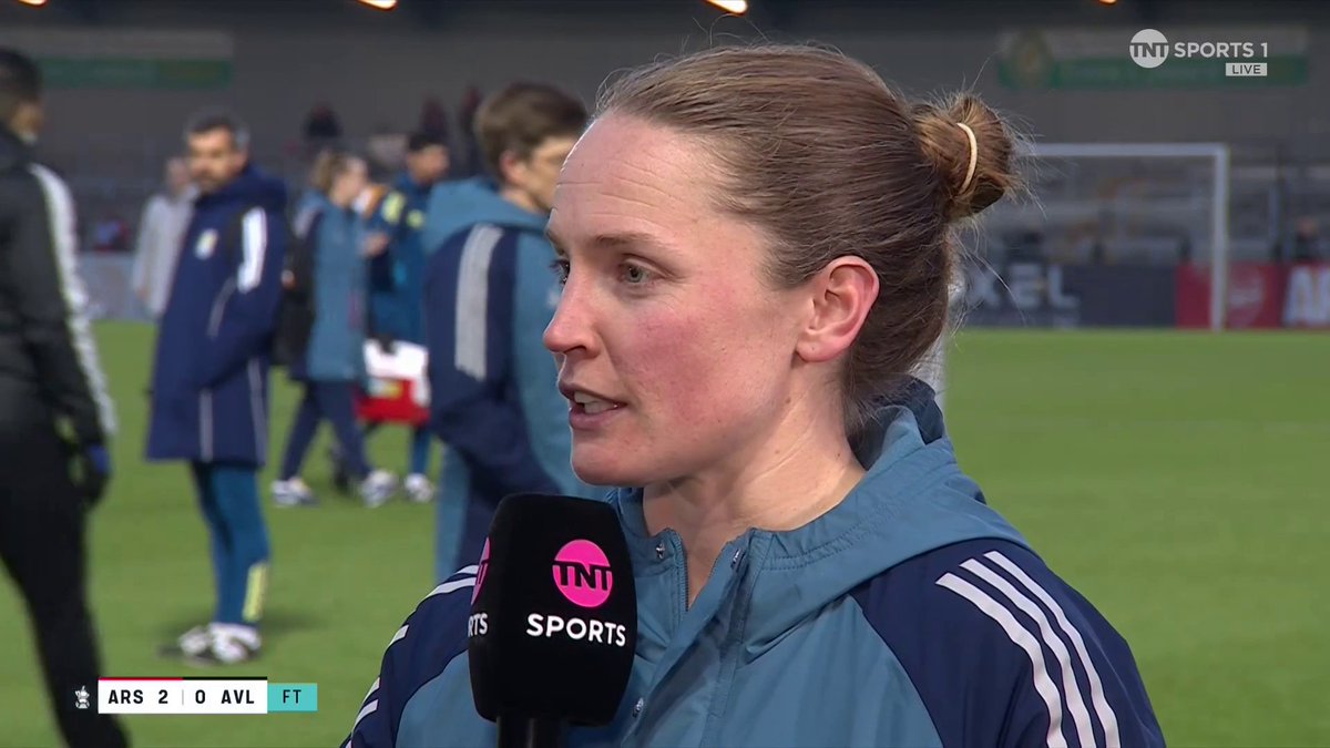 "That's a lot of seasons!" Kim Little reacts to scoring in 15 different seasons for Arsenal, helping her side defeat Aston Villa 2-0 in the Women's FA Cup 👏 🎙@JulesBreach | 📺 TNT Sports & discovery+ UK
