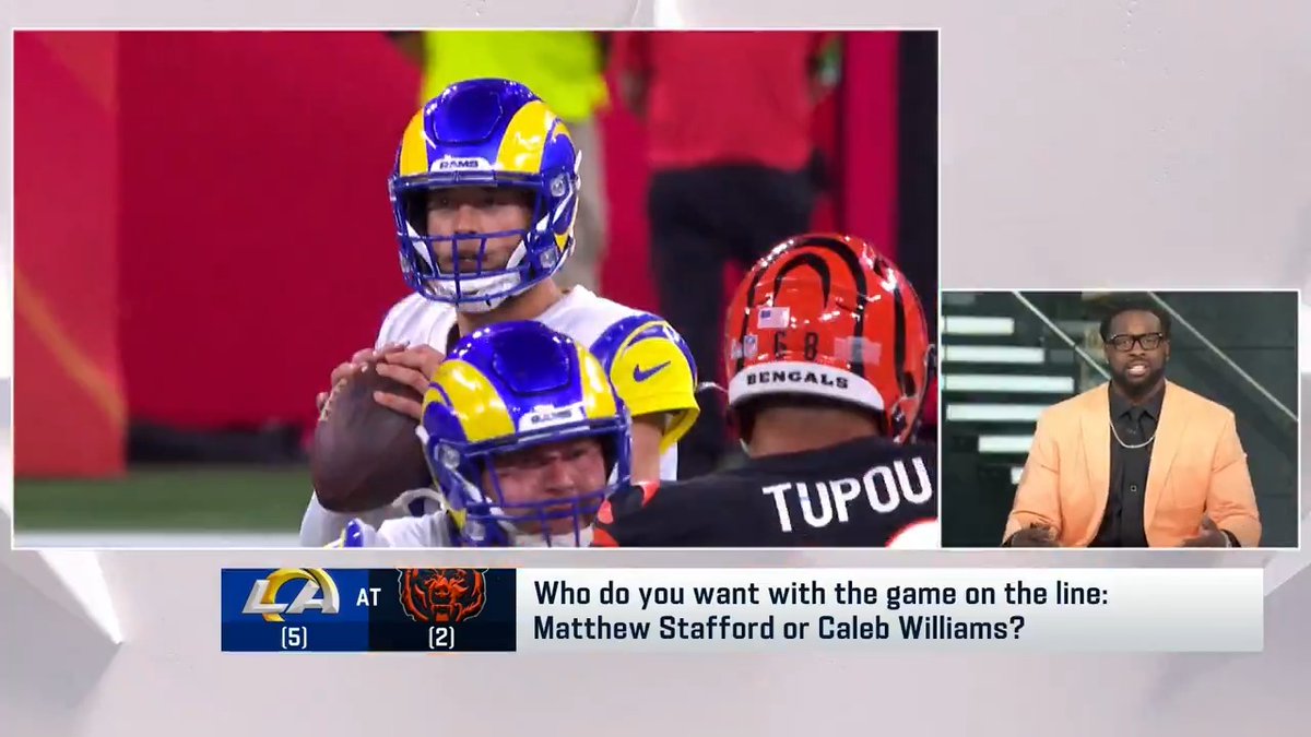 "This is what he does." Gerald McCoy is taking Matthew Stafford over Caleb Williams with the game on the line.