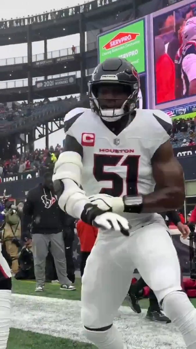 Wouldn't want to be facing off against this guy 😳 William Anderson jr HOUvsNE– 3pm ET on ESPN/ABC Stream on #NFLPlus and ESPN App