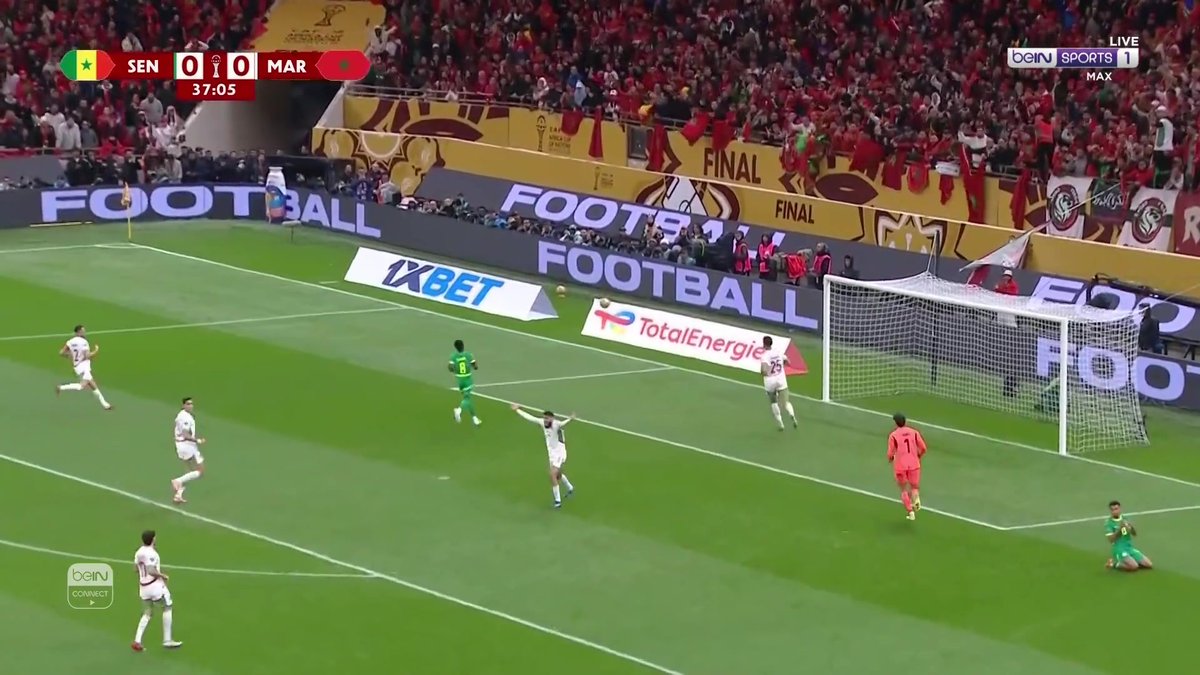 🔥🧤 ياسين بونو يواصل تألقه ويتصدى لانفراد خطير من المنتخب السنغالي #كأس_أمم_إفريقيا| #المغرب_السنغال #AFCON2025 | #TotalEnergiesAFCON2025