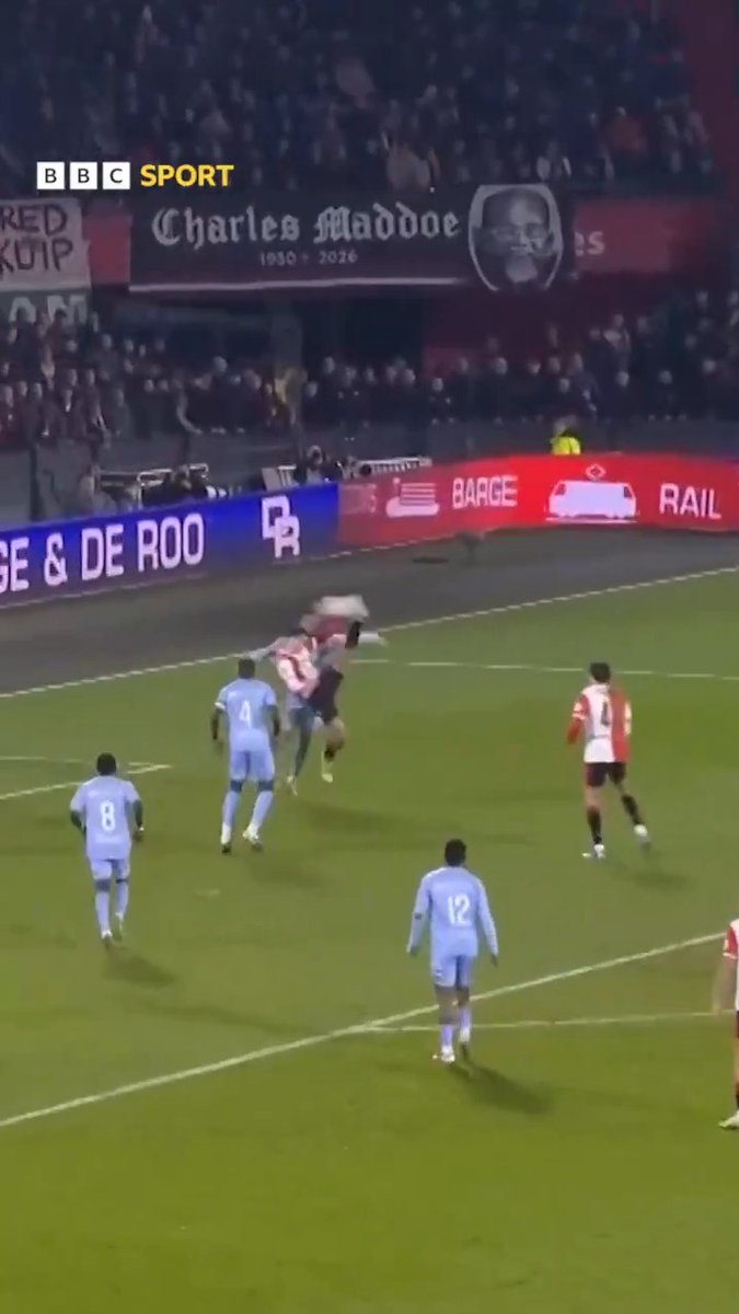 Like father, like son 🔥 Shaqueel van Persie scored his first two senior goals for Feyenoord including this spectacular overhead kick with his dad watching on 👏
