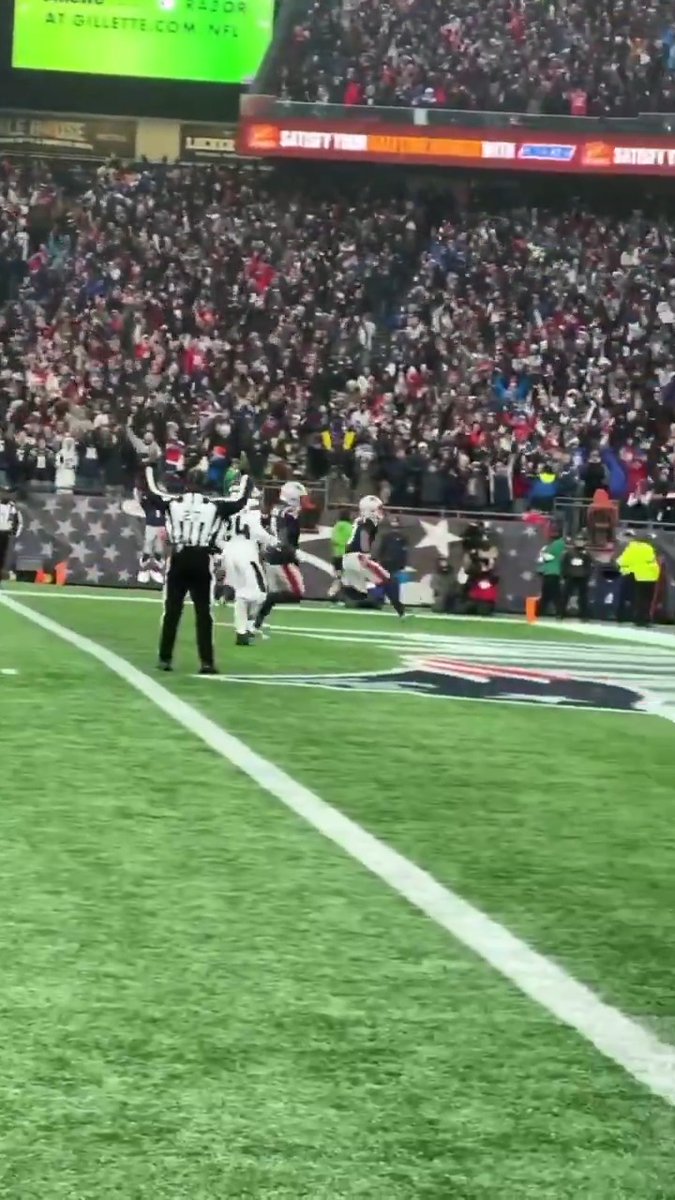 The New England Patriots crowd really popped on this Pop Douglas TD 🗣️ HOUvsNE on ESPN/ABC Stream on NFL+ and ESPN App