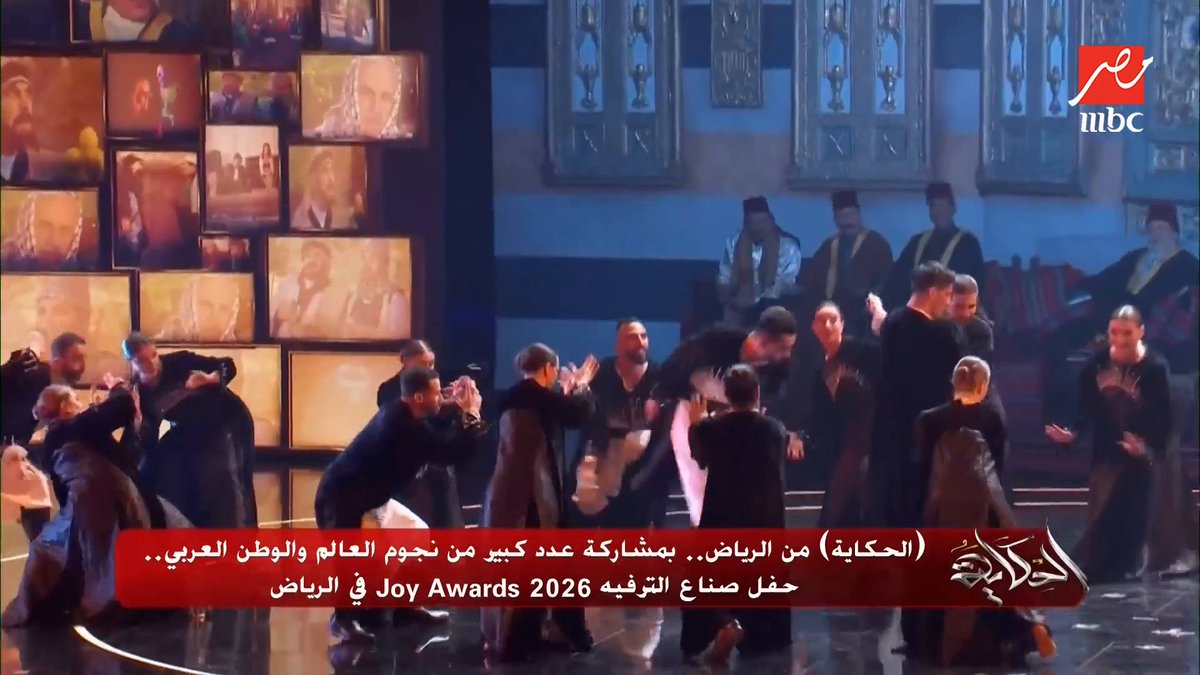 عمرو أديب: عندما فازت أنغام بمطربة العام عن جدارة واستحقاق كل المسرح نظر الى أصالة.. مش عيب الواحد يعوز ياخد كل الجوائز مجاناً على MBC شاهد برنامج #الحكاية يعرض من الجمعة - الأثنين الساعة 10:00 مساءً بتوقيت القاهرة على #MBCMASR لمتابعة البث المباشر
