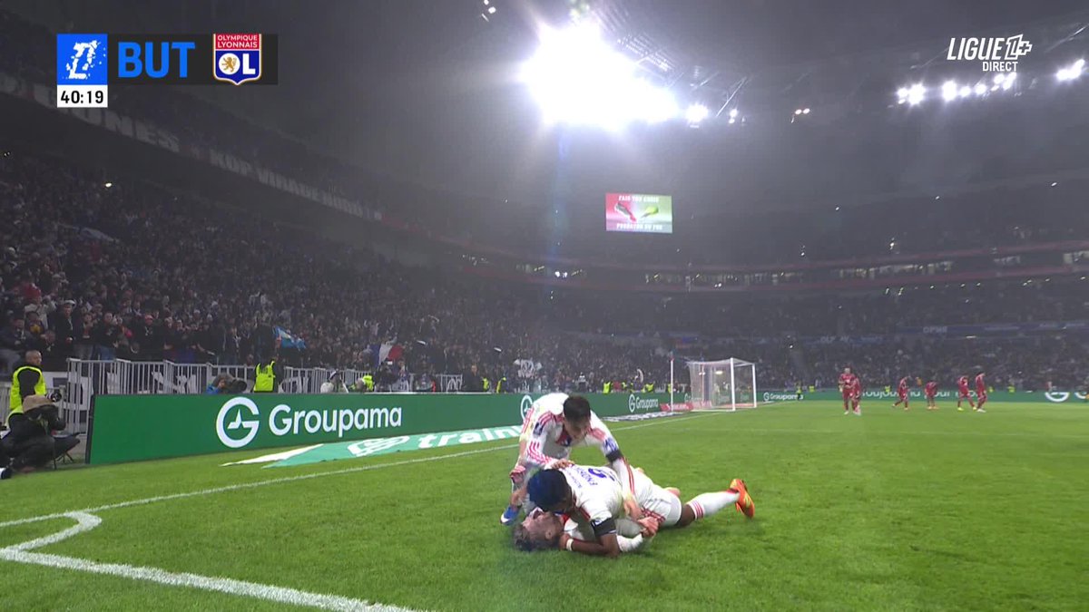 ⚽️ 𝗠𝗘𝗧𝗧𝗘𝗭 𝗗𝗨 𝗥𝗘𝗦𝗣𝗘𝗖𝗧 𝗦𝗨𝗥 𝗣𝗔𝗩𝗘𝗟 𝗦𝗨𝗟𝗖 🇨🇿 !!!! QUEL BUT !!!! 🦁 9ème but de la saison en Ligue 1 !!! Lyon mène 1-0 face à Brest. 🎥 L1+