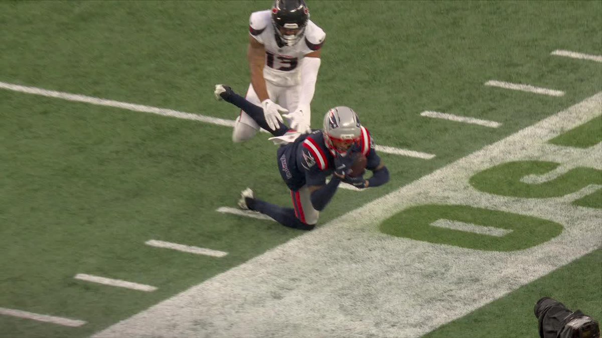Carlton Davis III with an unreal INT for the Patriots 😮 Texans-Patriots on ABC, ESPN and the ESPN App
