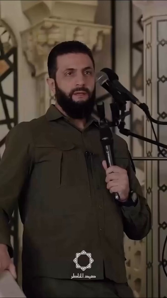 ﴿ وَاذْكُرُوا إِذْ أَنتُمْ قَلِيلٌ مُّسْتَضْعَفُونَ فِي الْأَرْضِ تَخَافُونَ أَن يَتَخَطَّفَكُمُ النَّاسُ فَآوَاكُمْ وَأَيَّدَكُم بِنَصْرِهِ وَرَزَقَكُم مِّنَ الطَّيِّبَاتِ لَعَلَّكُمْ تَشْكُرُونَ﴾