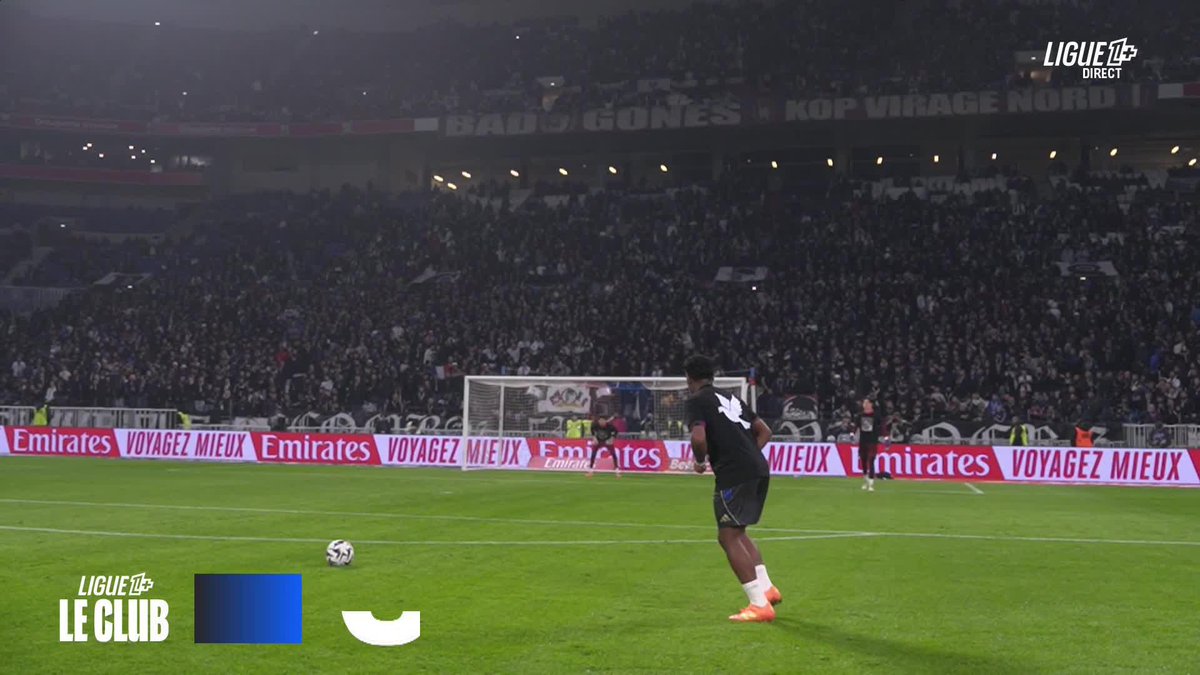 O Endrick no aquecimento e a torcida comemorando o gol. Vtnc, muleke já tá sendo idolatrado lá kkkkkkkkkkkkkkkkkkkkkkkkkkkkkkkk Foda.