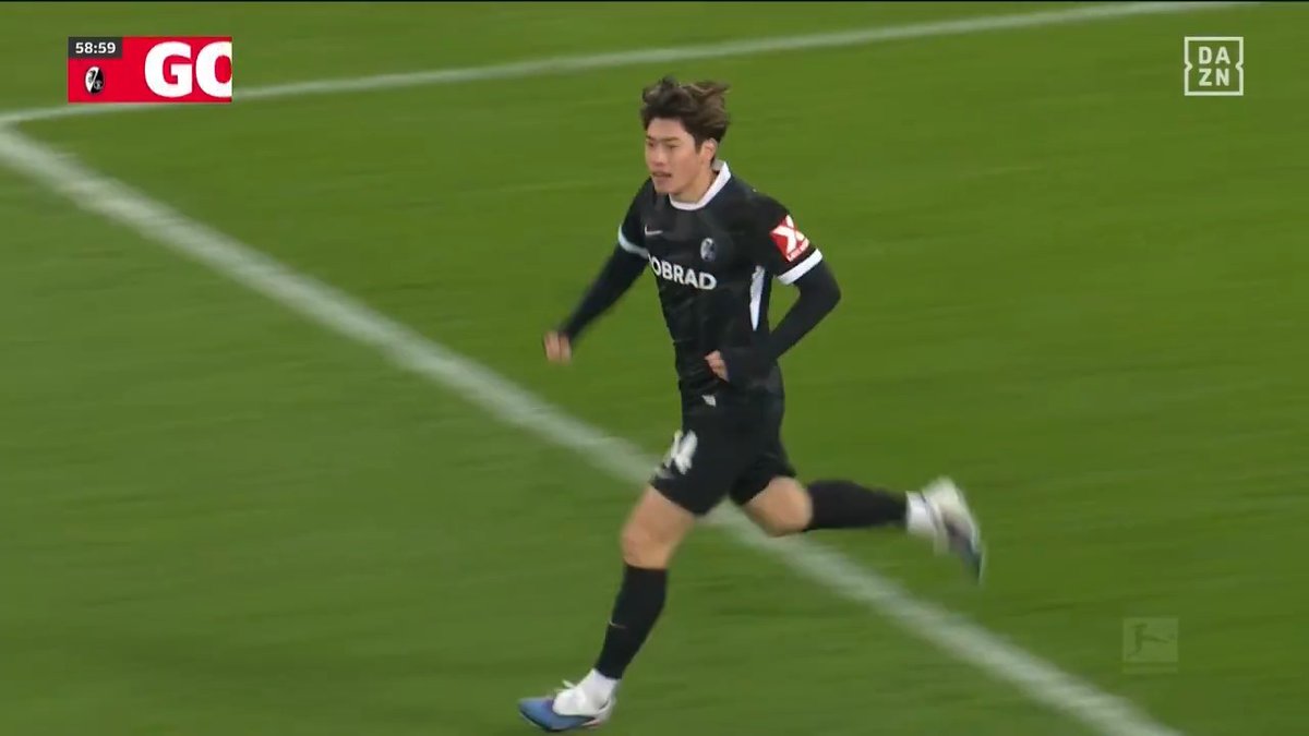 鈴木唯人の豪快ボレーが炸裂🇯🇵🔥 CKのこぼれ球を完璧にミートして叩き込み、今季リーグ戦3ゴール目💪