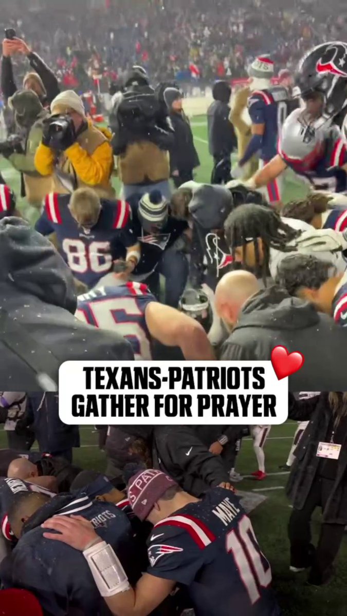 Drake Maye, C.J. Stroud and players from Texans-Patriots gathered for a prayer following their playoff matchup ❤💯