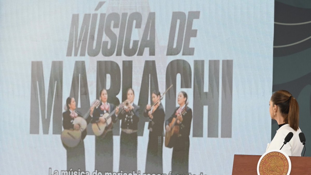 #SuavePatria | El mariachi también tiene voz de mujer; las mexicanas conquistan escenarios del mundo. Su música inspira nuevas generaciones y hace latir el corazón de nuestra cultura.