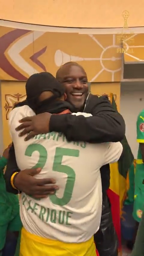 Home is everything. Akon &amp; El Hadji Diouf. 🇸🇳❤️ #TotalEnergiesAFCON2025