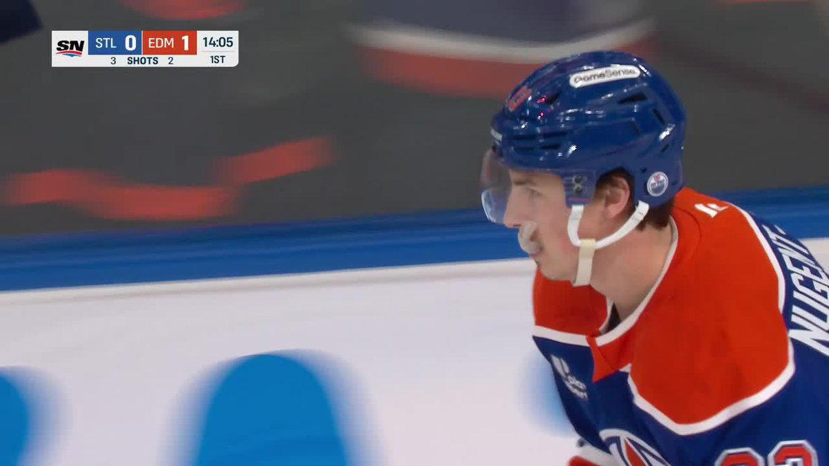 AFTER CELEBRATING GAME 1,000, NUGE GETS THE OILERS ON THE BOARD 🔥🚨