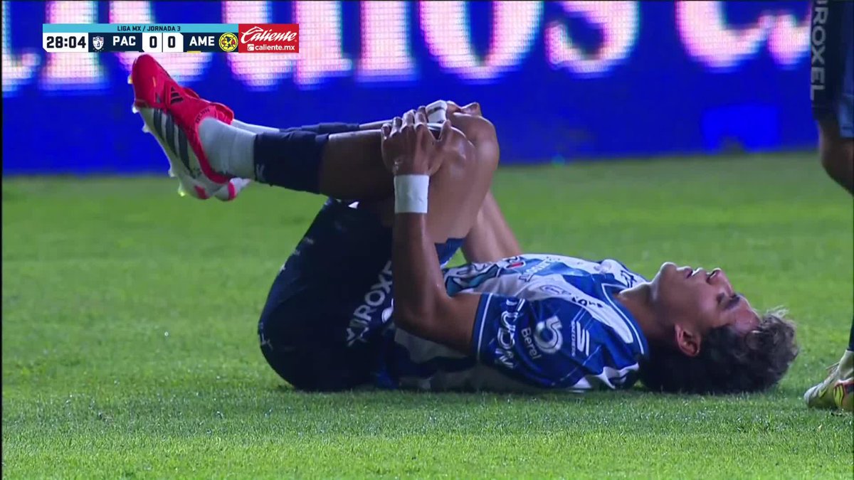 Aquí la jugada polémica donde no se señaló penal a favor del América. Eduardo Bauermman en una cobertura defensiva sobre Brian Rodríguez. ¿Opiniones, era o no penal? Los leo. 👀👇🏼