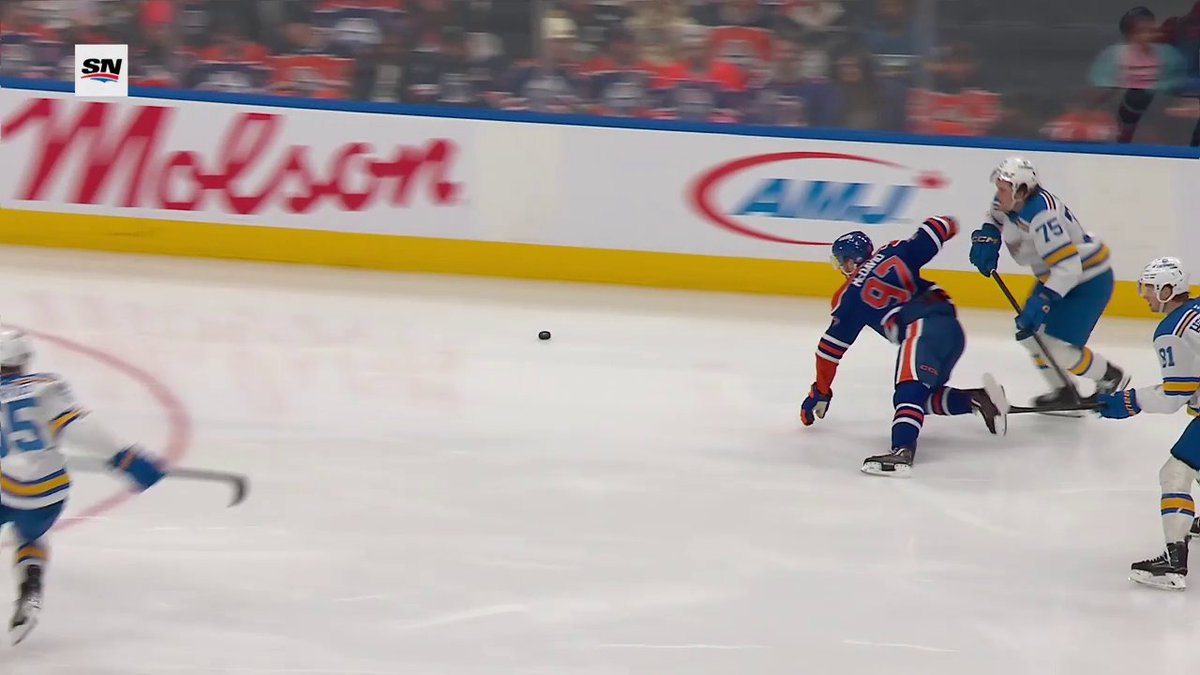 OH MY WORD 😳 What a pass by Connor McDavid to set up Vasily Podkolzin!