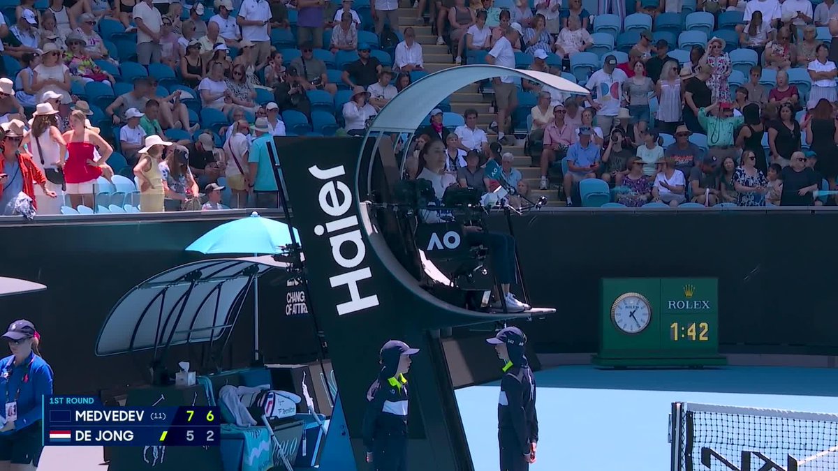 370 days later, Daniil Medvedev wins a Grand Slam match again in some style! It’s the longest time he’s had to wait between two Grand Slam wins in his career.