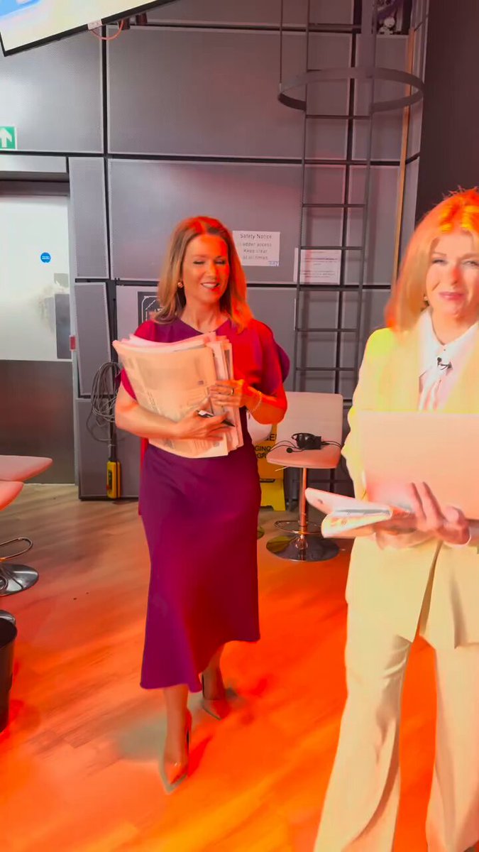 Susanna Reid and Kate Garraway #susannareid #GMB #KateGarraway