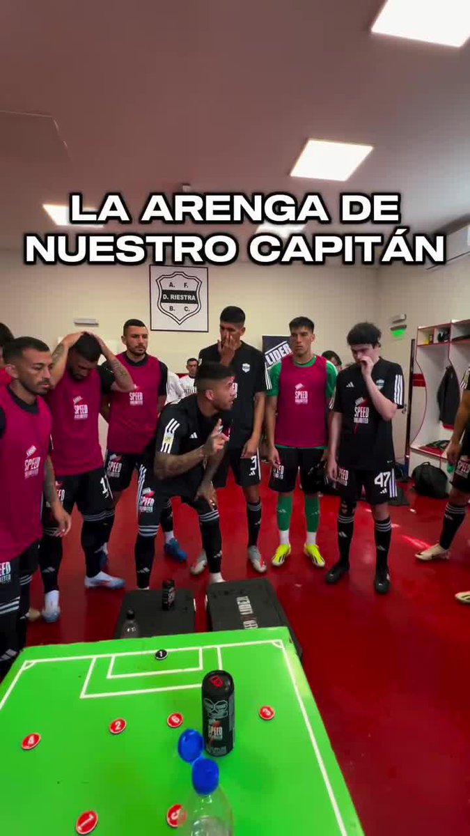 Milton Celiz, volante central y nuevo refuerzo de Barcelona. Pinta para ser el capitán del equipo (?) #BSC 🟡⚫️