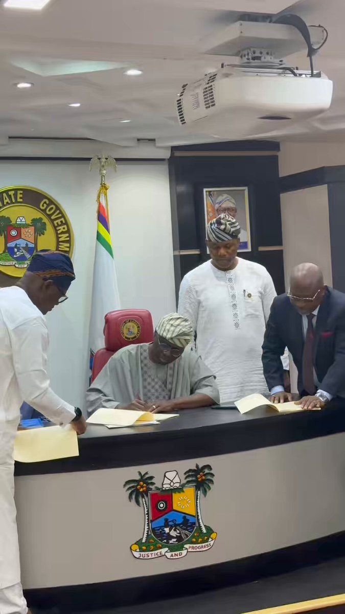FLASH: Governor of Lagos State, Mr Babajide Sanwo-Olu today signed the Year 2026 Appropriation Bill into Law, today at the Conference Room, Lagos House Ikeja. The 2026 Budget is christened: “The Budget of Shared Prosperity.” TOTAL BUDGET: N4.44 TR CAPITAL: N2.3 TR (52%) RECURRENT: N 2.1 TR (48%) STRATEGIC PILLARS OF THE 2026 BUDGET Human–Centric City Modern Infrastructure Thriving Economy Effective Governance The 2026 ‘Budget of Shared Prosperity’ is anchored on four strategic pillars, aligned with the evolved T.H.E.M.E.S+ Agenda and the Parastatal Monitoring Framework. #Lagos2026Budget #GreaterLagosRising Mudashiru A. Obasa LagosHouseOfAssembly
